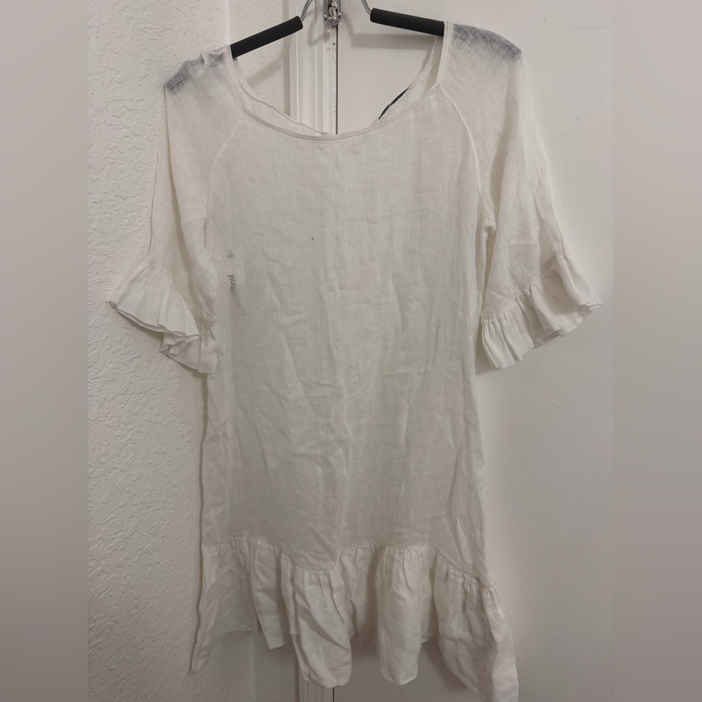 Elegant White Ruffle Sleeve Top